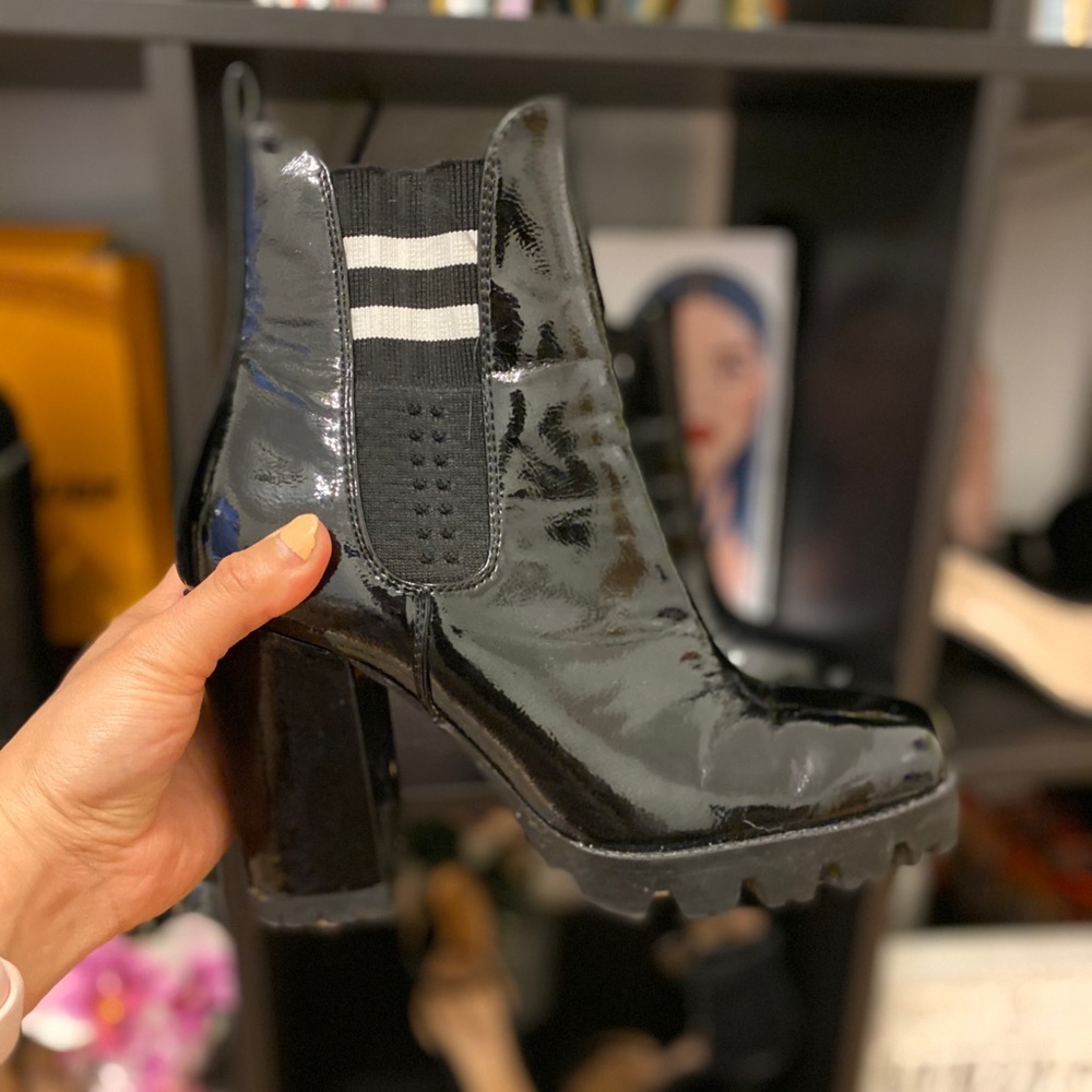 black booties